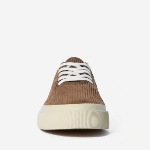 Everlane Forever Sneakers in Toasted Coconut Corduroy - Picture 4 of 12